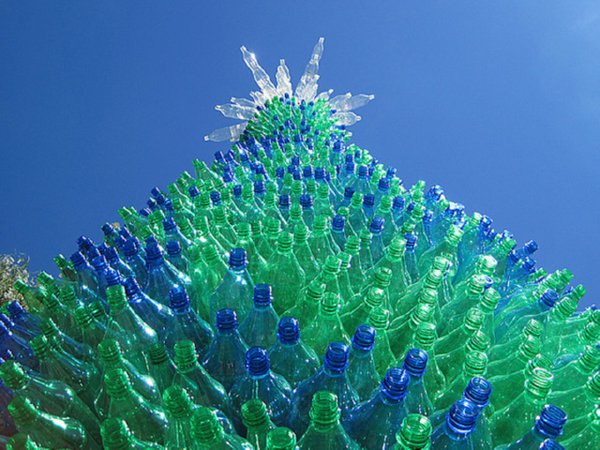 plastic bottle christmas tree